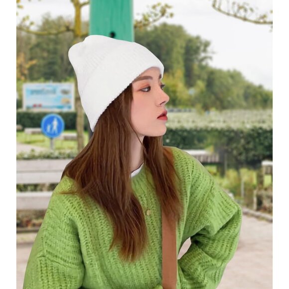 Men's White Comfortable Breathable Soft Beanie Knit Slouchy Winter Skull Hats - Picture 5 of 6